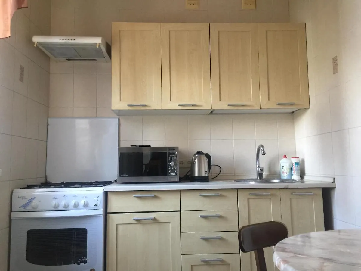 Apartment Near Train Station And Close To City Center Kiev