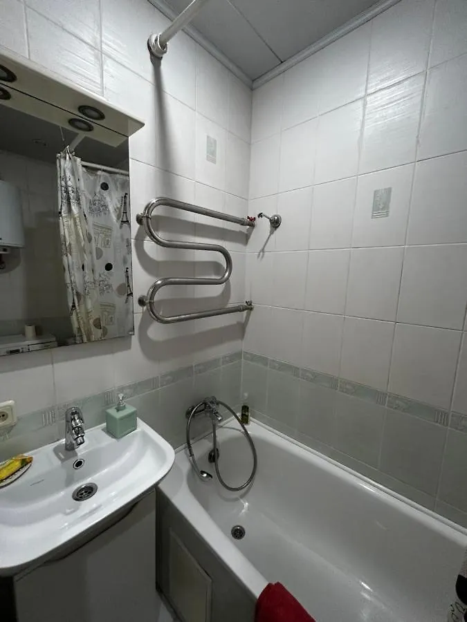 Apartment Near Train Station And Close To City Center Kyiv Ukraine